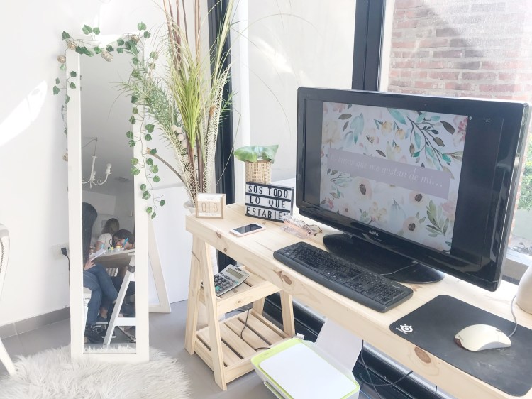 74A8E590-04AA-4FF4-B18D-E5125699E392